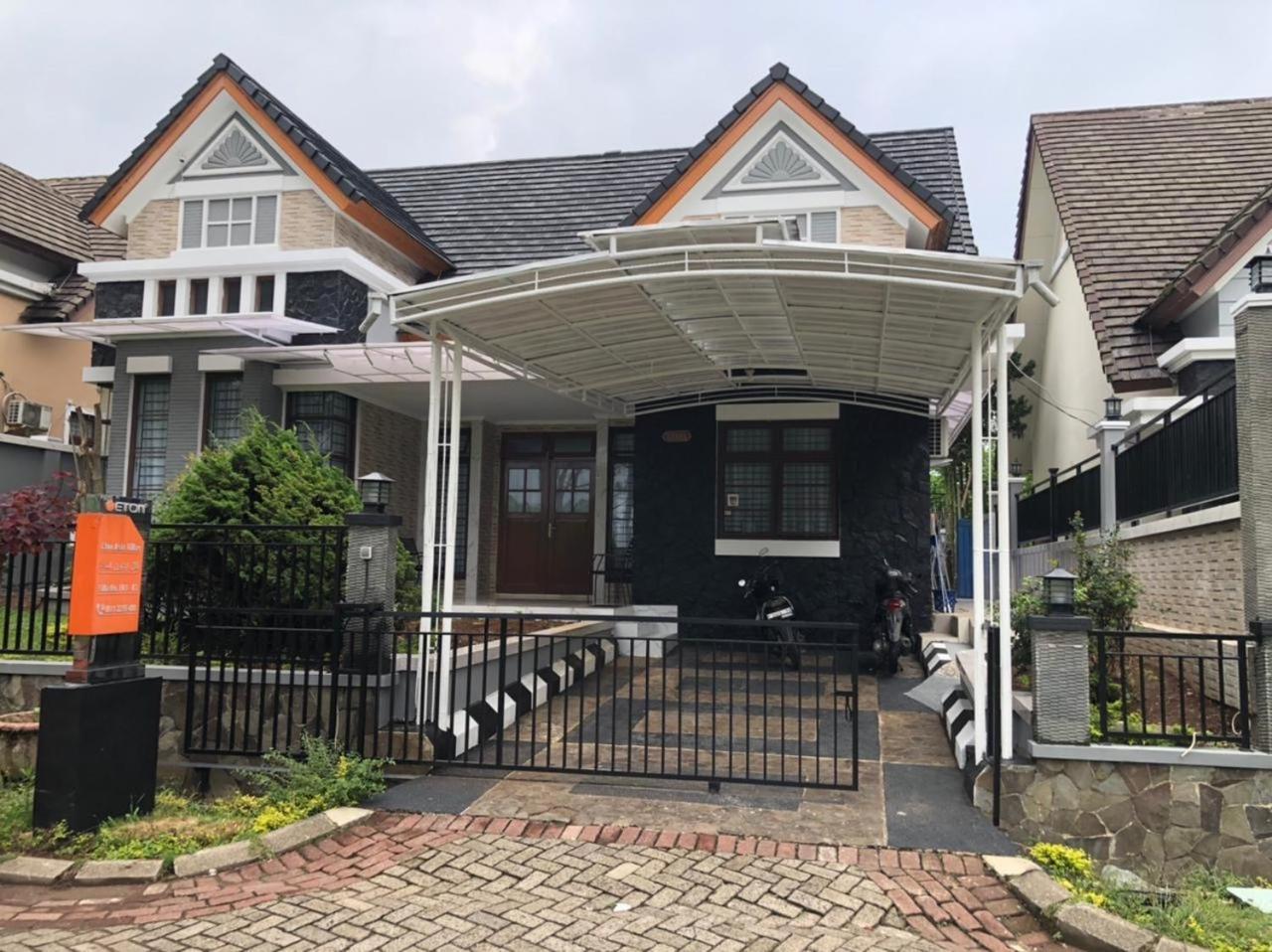 Eton Asia Villas-Kota Bunga Пунчак Экстерьер фото