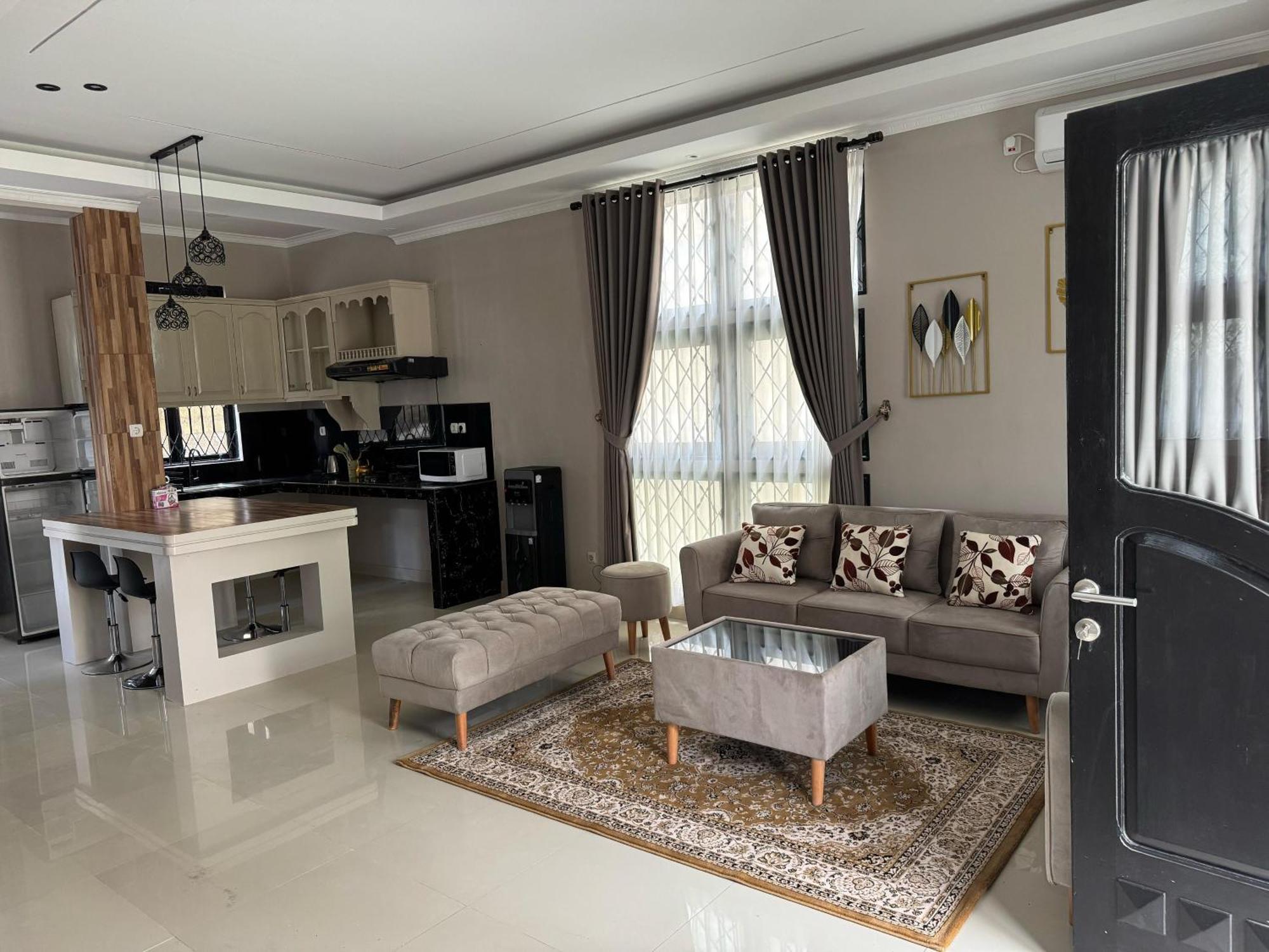 Eton Asia Villas-Kota Bunga Пунчак Экстерьер фото